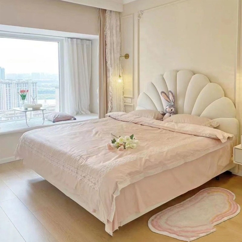 Luxury Bags To Buy - Zachte tas aan het bed, massief