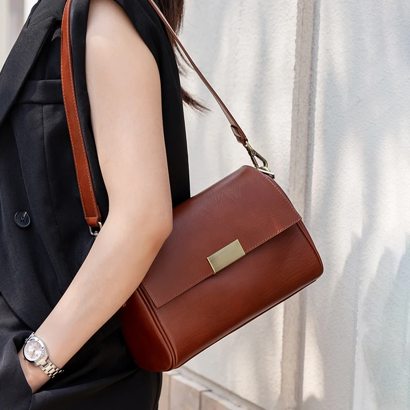 Luxury Bags China Wholesale - Koeienleer Dames Schoudertas Crossbody Tas Retro