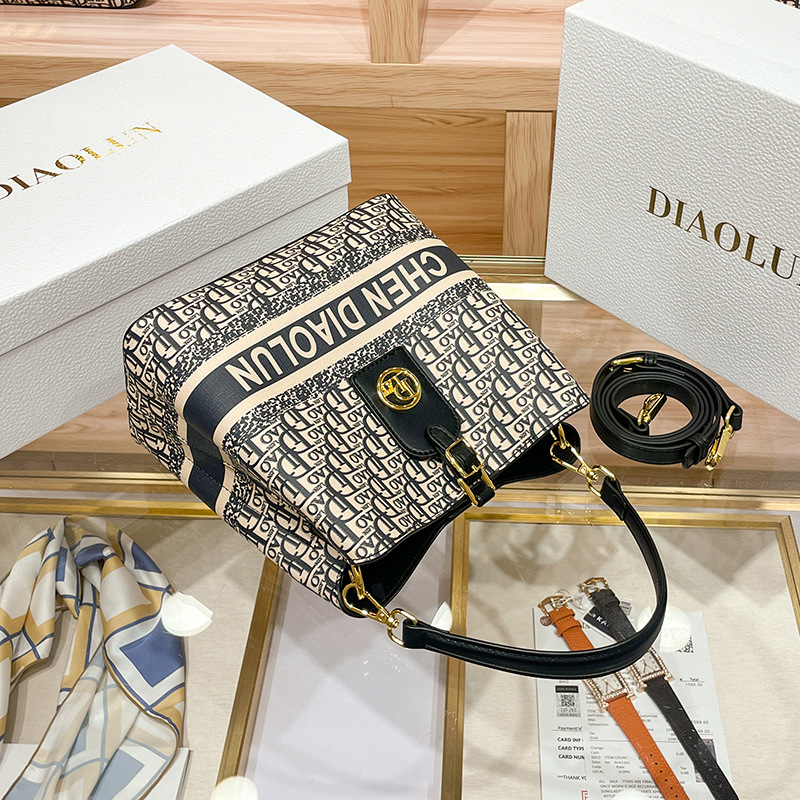 Populaire klassieke dameshandt - Luxury Bags Sale recensie en prijs